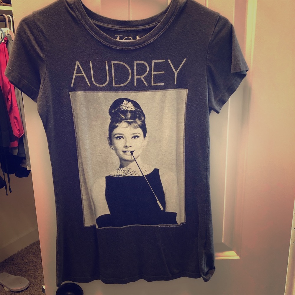 Woman’s casual T shirt size medium